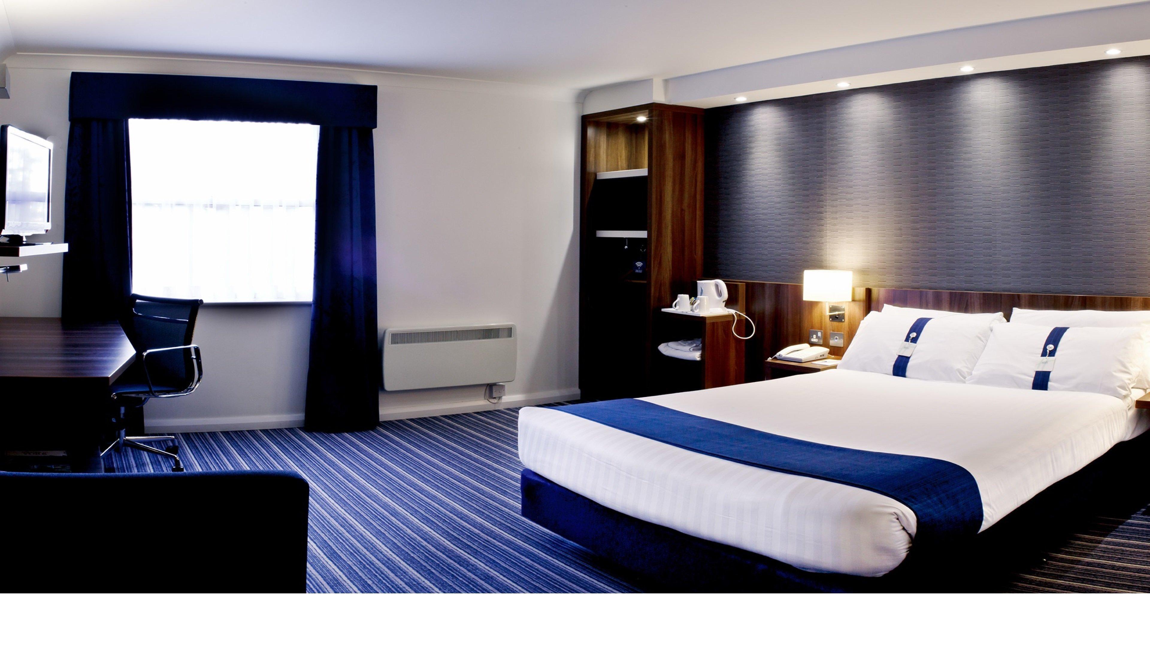 Holiday Inn Express London Gatwick Crawley, An Ihg Hotel Экстерьер фото
