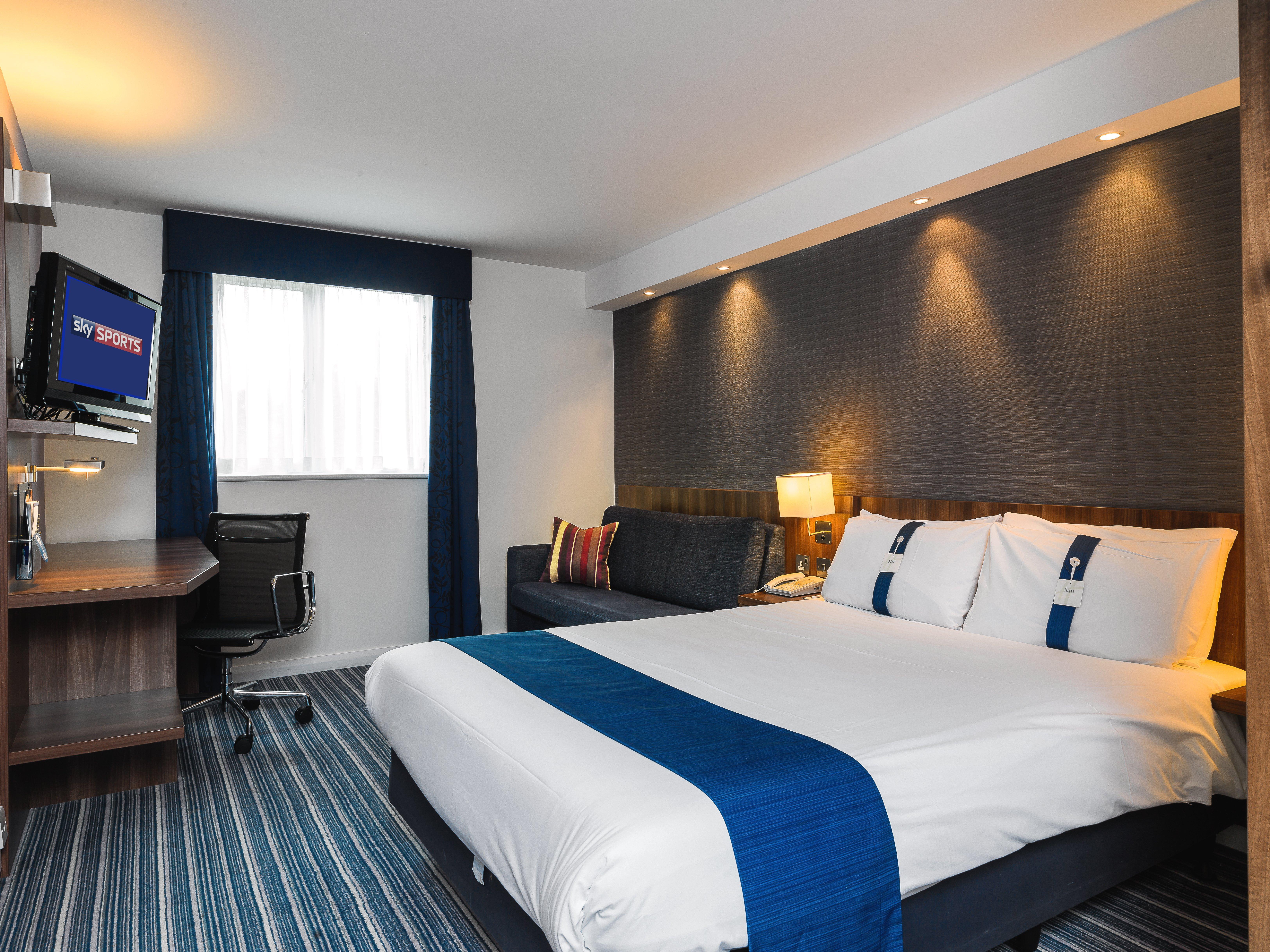 Holiday Inn Express London Gatwick Crawley, An Ihg Hotel Экстерьер фото